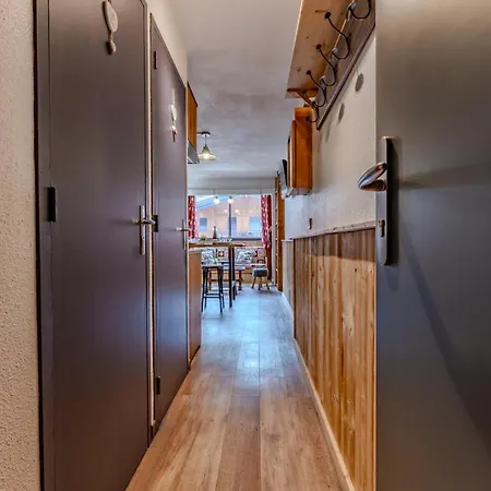 Comfy Ski-side Hideaway W Views Apartmán