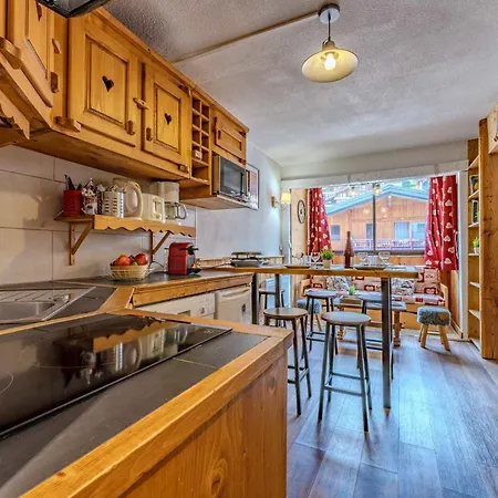 Comfy Ski-side Hideaway W Views Apartmán